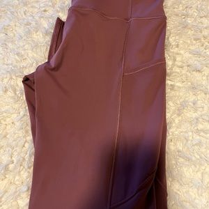 Lululemon Fast and Free Tight, gently worn. Cropped, 23 inch